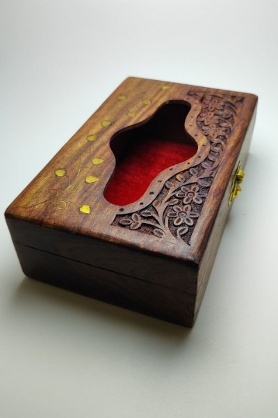 Peçetelik Detaylı El Oyması Motifli Ahşap Takı ve Saklama Kutusu