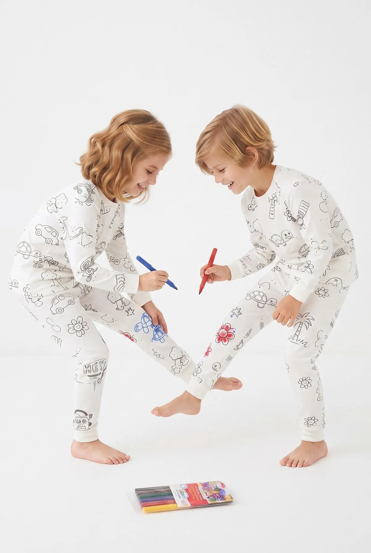 Unisex Çocuk Boyanabilir Desenli Pamuklu Pijama Takımı - Beyaz — görsel 4 · PJ-C1016-BYZ
