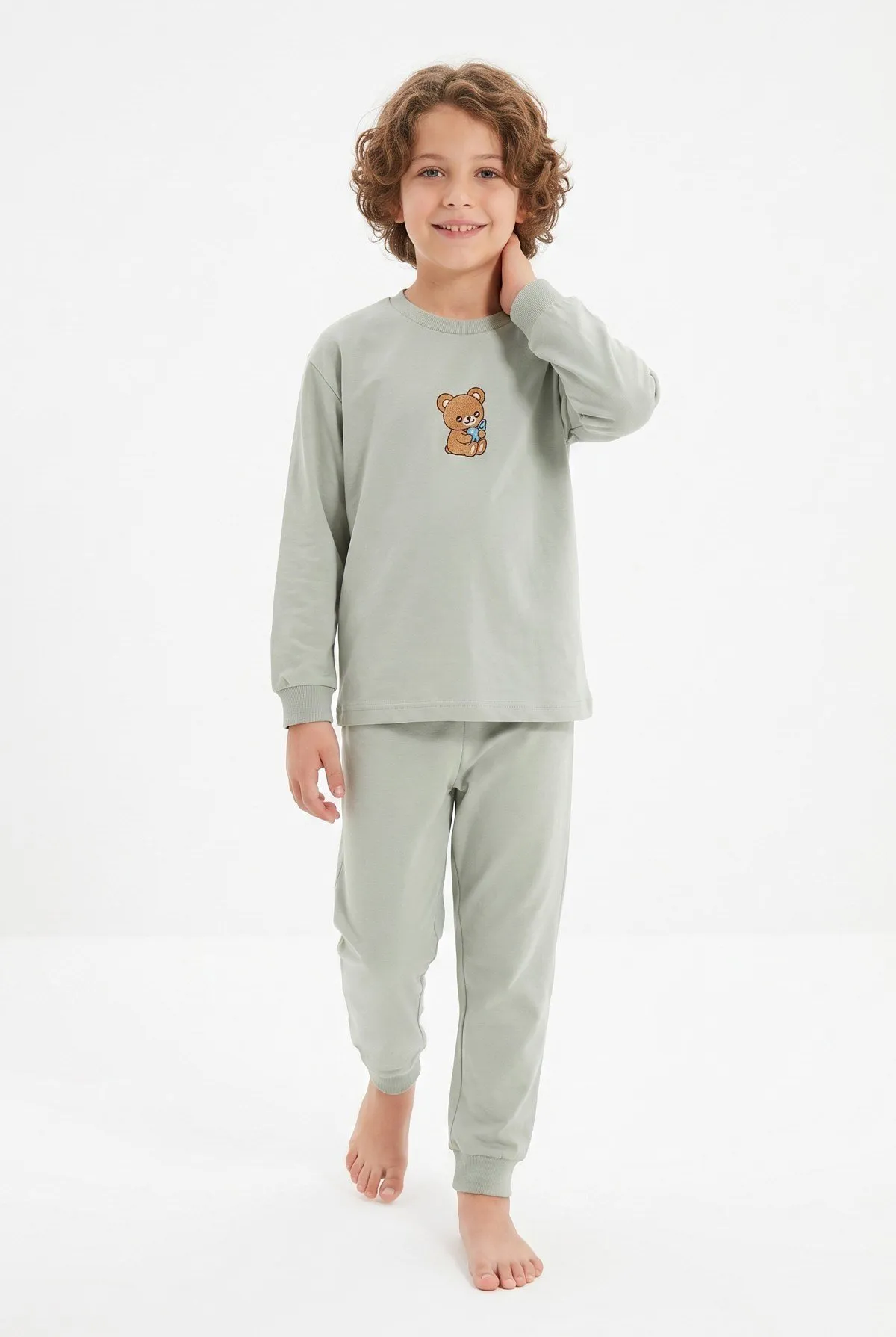 Erkek çocuk sevimli ayıcık baskılı pamuklu pijama takımı yeşil alternatif ürün görseli — Erkek Çocuk Sevimli Ayıcık Baskılı Pamuklu Pijama Takımı - Yeşil · PJ-M5002-YESIL